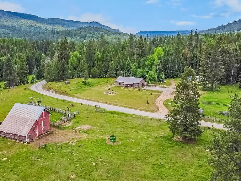 3141 N Riley Creek Rd — Photo 13