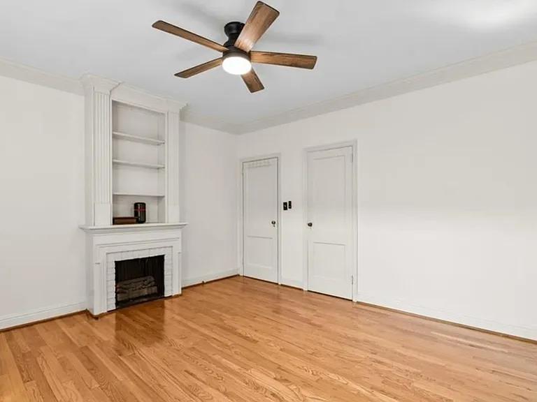 1209 N Main St #D — Photo 4