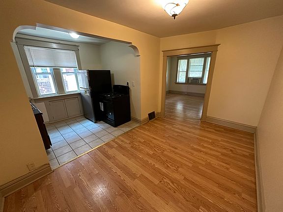 3rd image of 4508 Pennsylvania Ave APT 2S