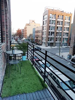 Rented by Gold-Stone Realty | media 31