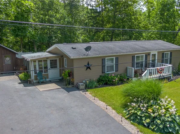 4553 Grove St, Canandaigua, NY 14424