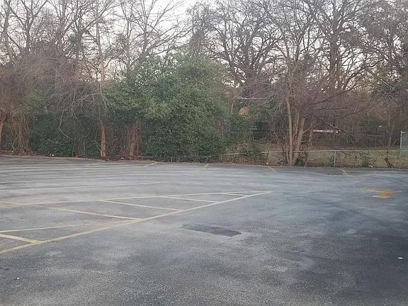 4th image of 200 Robert E Lee Dr