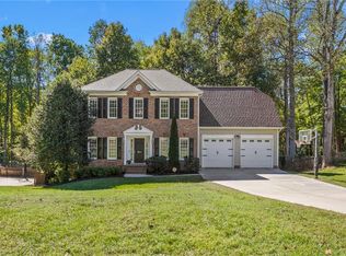 7611 Kristen Dr, Oak Ridge, NC 27310