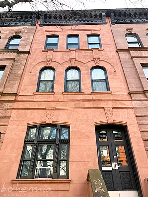 Rented by Bohemia Realty Group | media 18