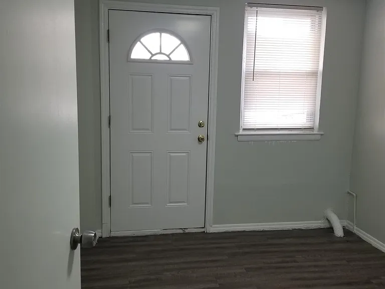 38 Fisk St #GROUND FL — Photo 4