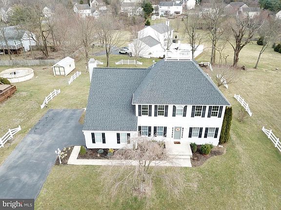 5th image of 460 Westminster Ct