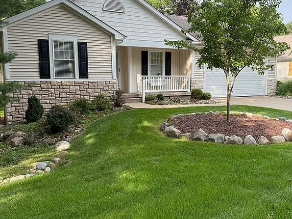 6393 Timber Ridge Trl, East Lansing, MI 48823