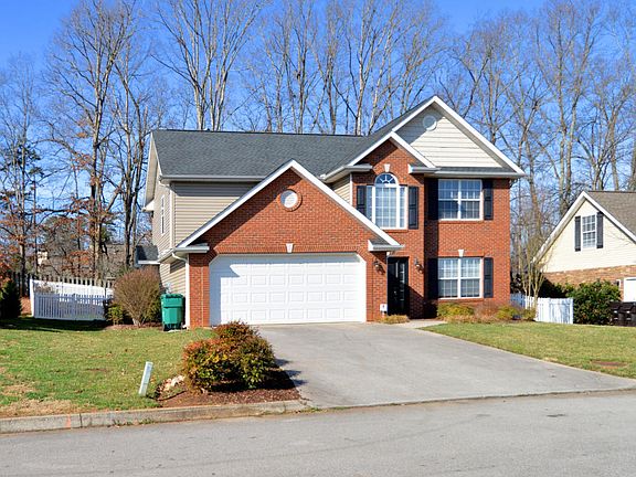 3rd image of 721 Briar Way