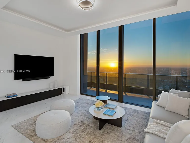 1000 Brickell Plz #UPH6202 — Photo 33