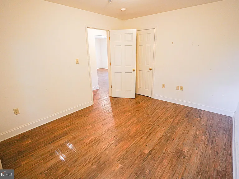 800 Travers St #5 — Photo 53