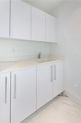 15701 Collins 1403 Sunny — Photo 17