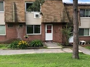 650 Robbins Ave APT 31, Dracut, MA 01826
