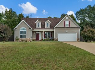 56 Apache Trl, Fort Mitchell, AL 36856