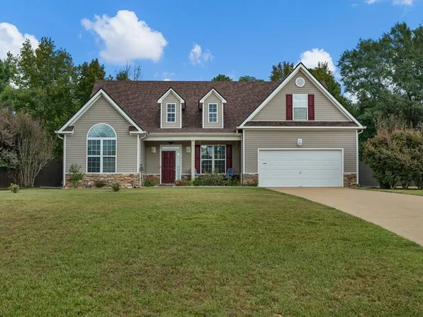 56 Apache Trl, Fort Mitchell, AL 36856