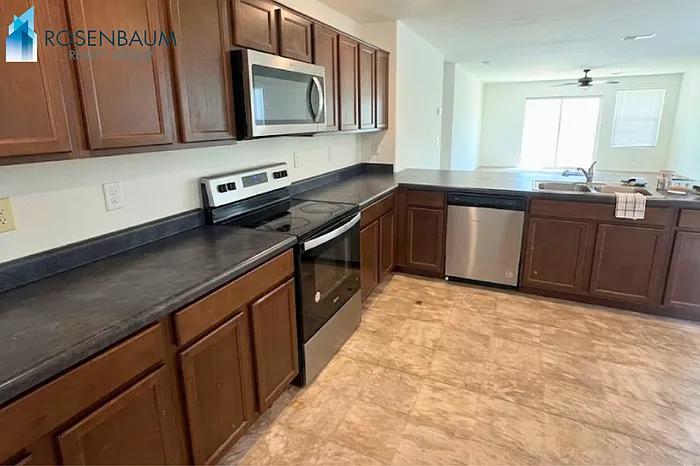 1353 W Pima Ave — Photo 5