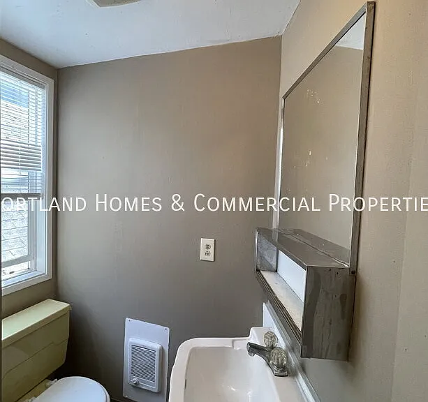 2456 NW Vaughn St #3 — Photo 9