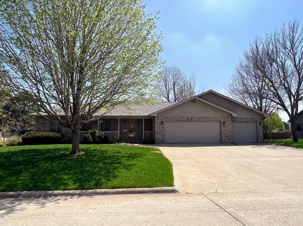 1406 W 9th St, Spencer, IA 51301