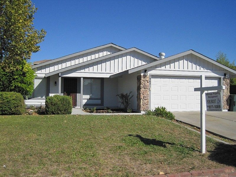 1st image of 7967 Deer Creek Dr