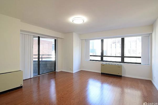 1st image of 240 E 47th St APT 10B
