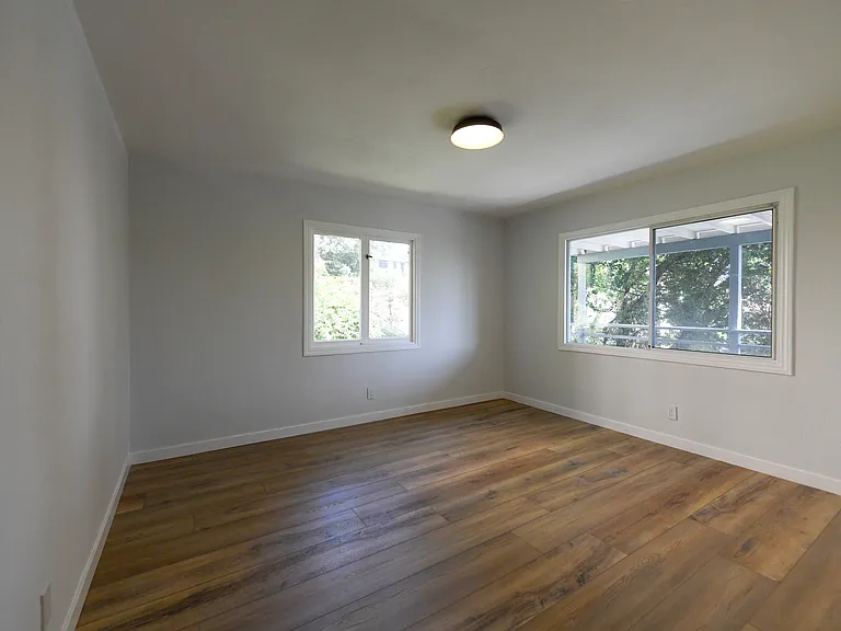 2505 Cedar St — Photo 14