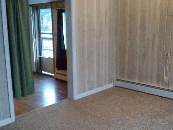 5th image of 120B Oak St #B