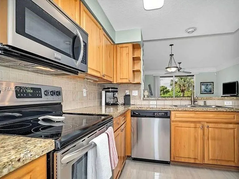 2044 Alta Meadows Ln #1808 — Photo 3