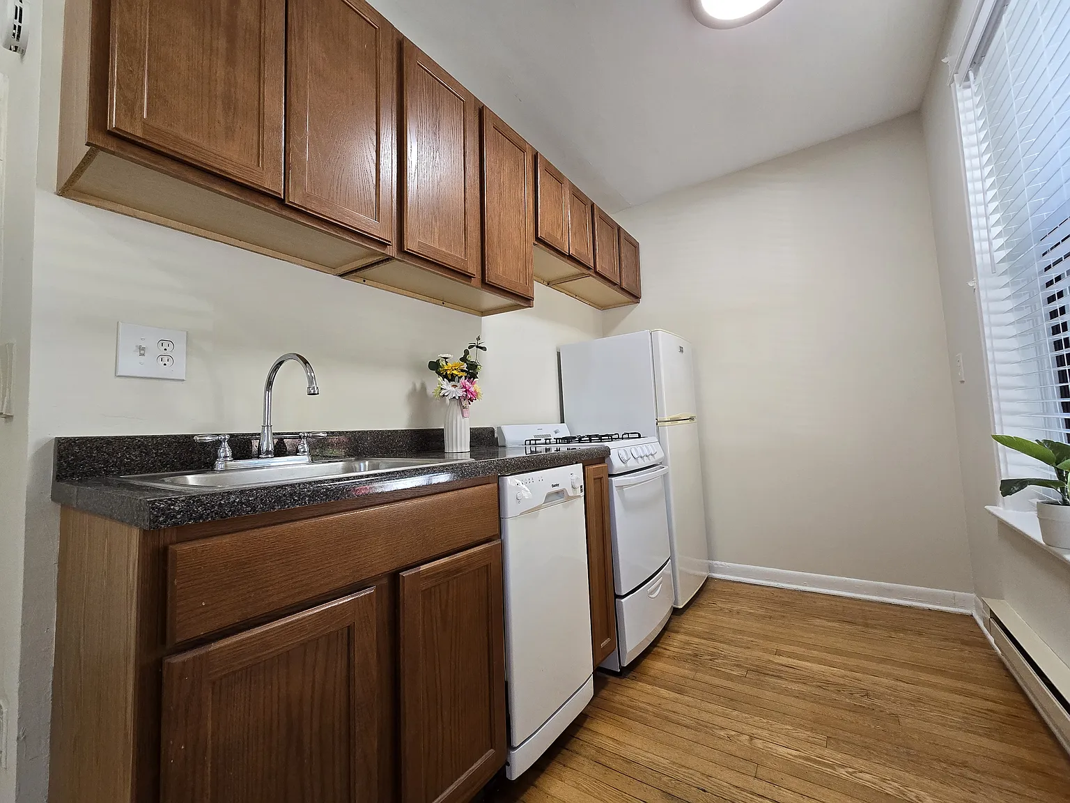 1 bed, $1,995 — Photo 4