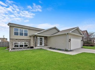 751 Longwood Dr, Lowell, IN 46356