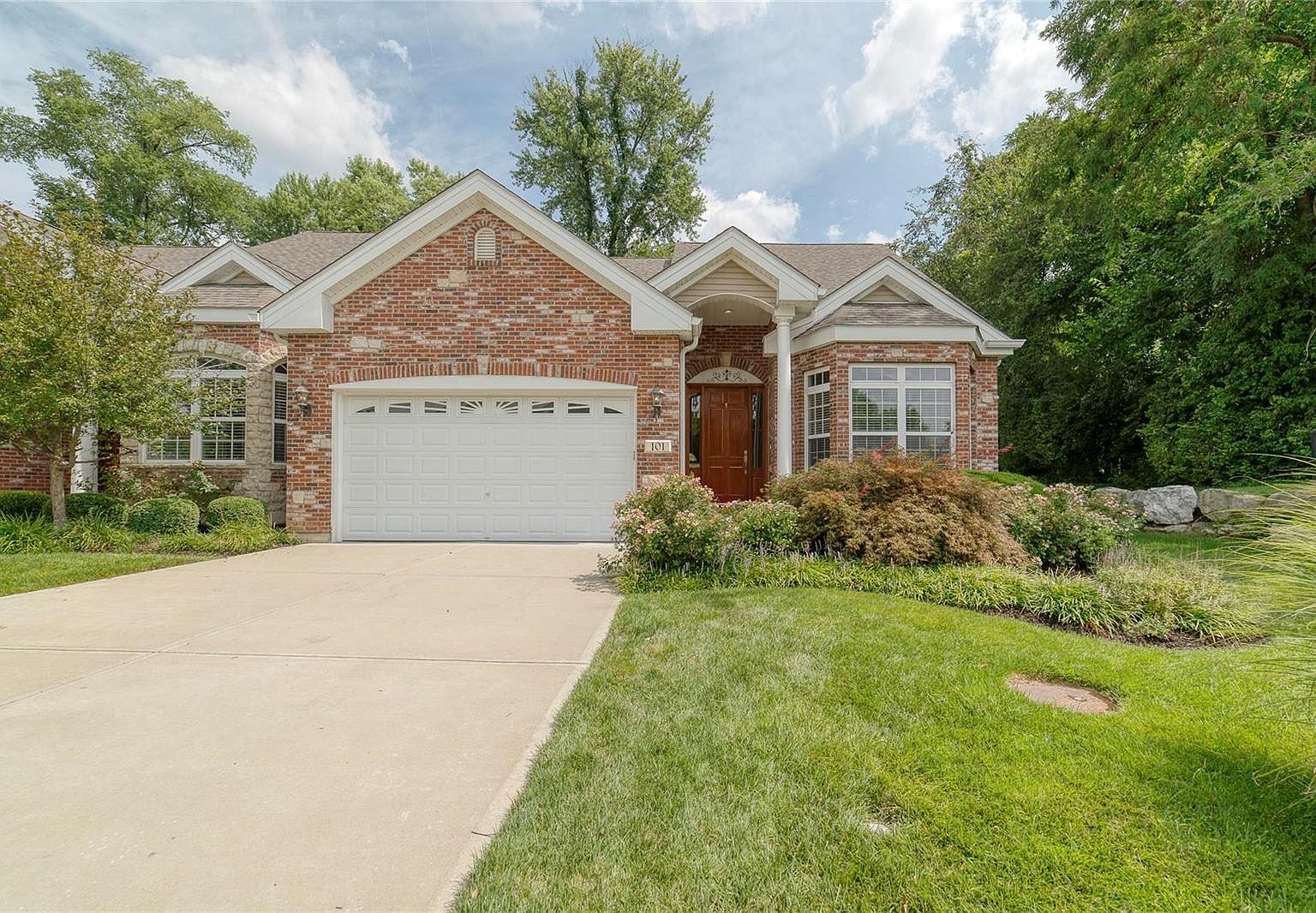 101 Woodland Place Ct, Saint Charles, MO 63303 | Zillow