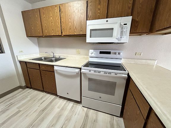 2nd image of 98-351 Koauka Loop APT C607