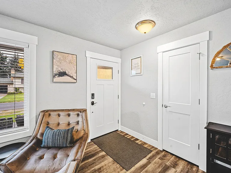 11168 N Bartlett Ave — Photo 5