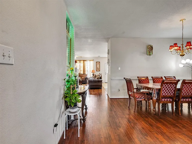 5514 Gatesprings Ln — Photo 4