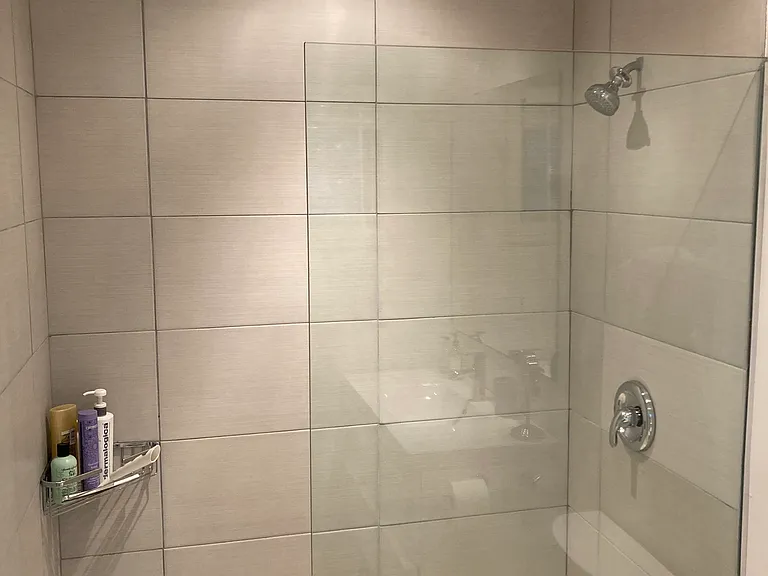 10 Albertines Ln — Photo 12