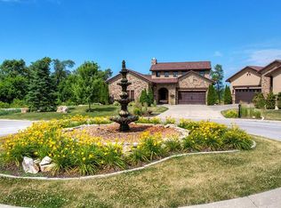 9406 Fontana Ct, Norwalk, IA 50211