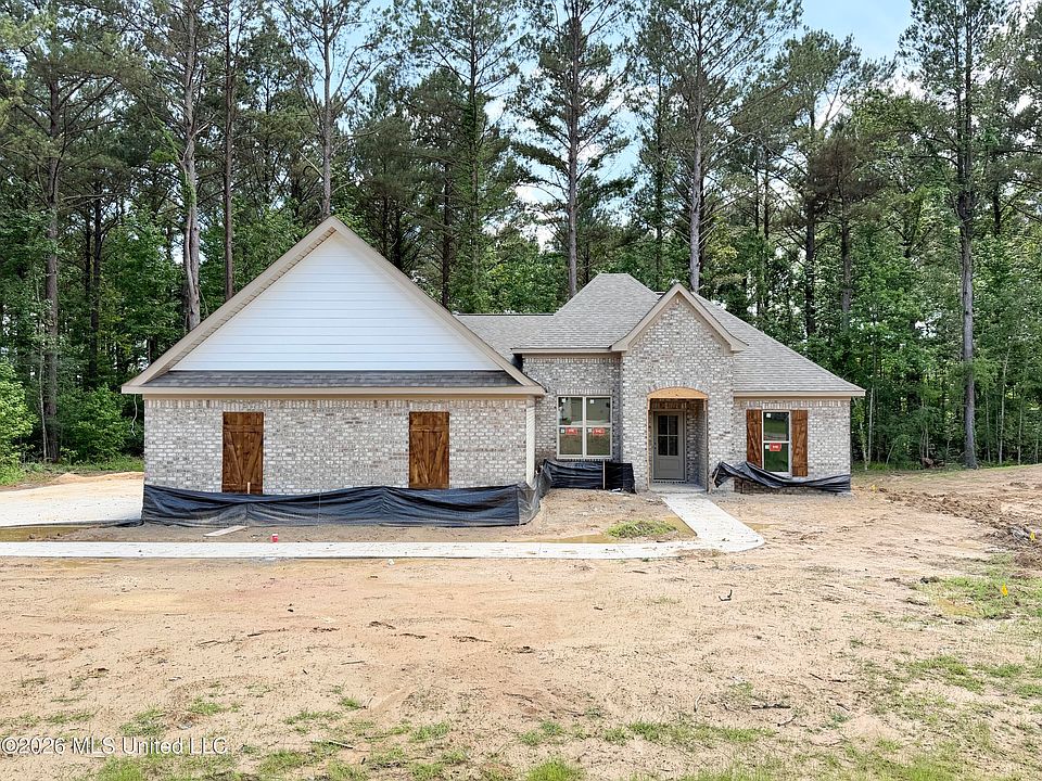 1st image of 224 New Haven Ln