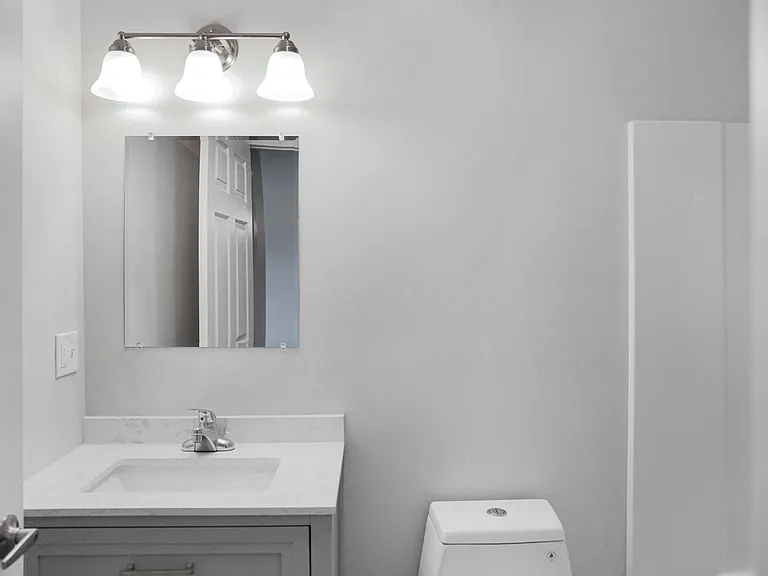 43 Railroad St #204 — Photo 10