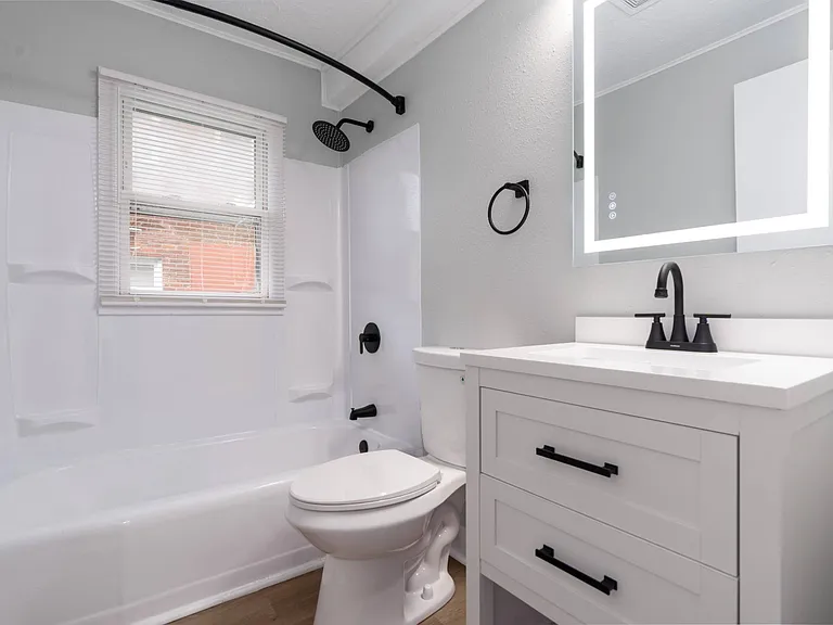 Bathroom (Renovated)