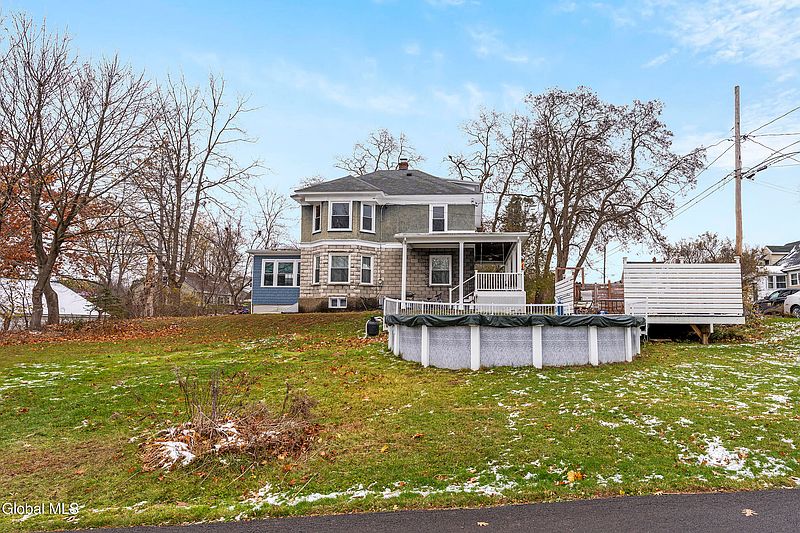3rd image of 44 Fairmont Avenue