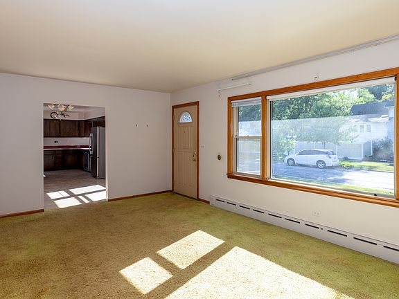 5th image of 1605 Oakwood Ave