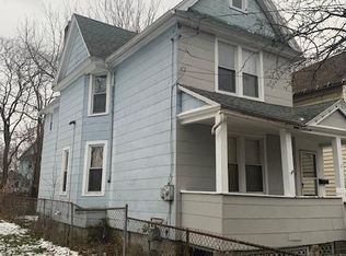 38 Taylor St, Rochester, NY 14611