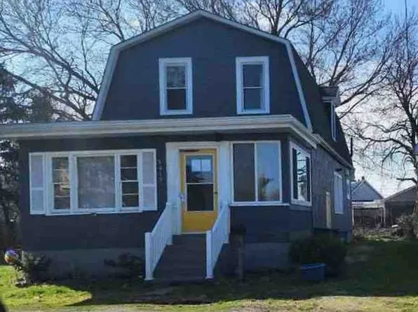 3015 Birch Ave, Niagara Falls, NY 14305