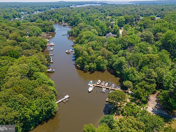 4th image of 17 River Dr