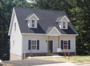 4622 Autumn Ln NW, Roanoke, VA 24017