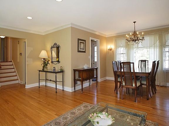 Immaculate Split Level