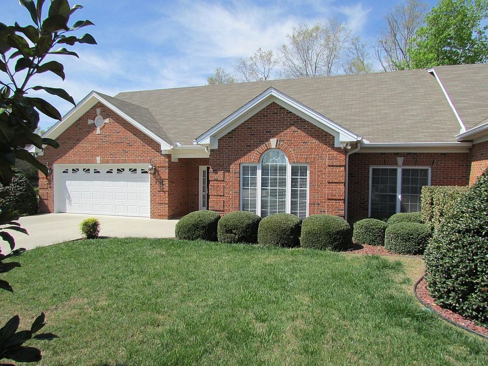 1st image of 131 Magnolia Glen Cir #131