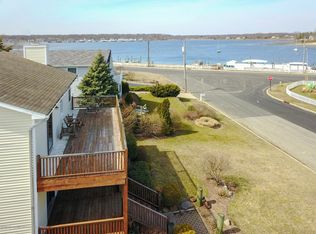 45 Waterview Ct, Neptune, NJ 07753