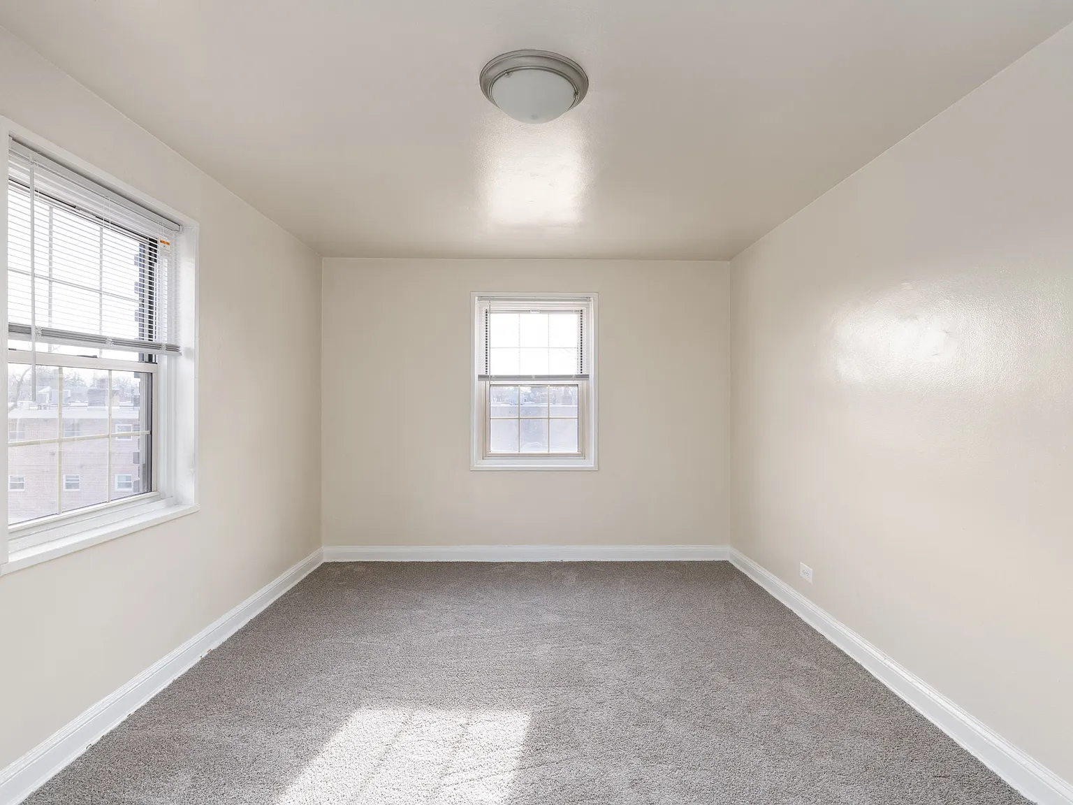 Samester Apartments — Photo 4