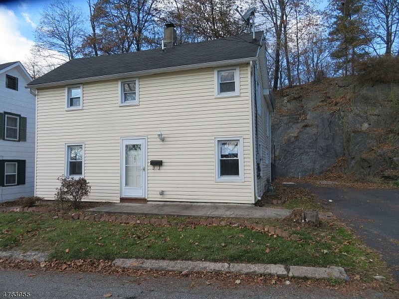 1st image of 27 Harrison St