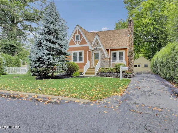 19 Moreau Avenue, Freehold, NJ 07728