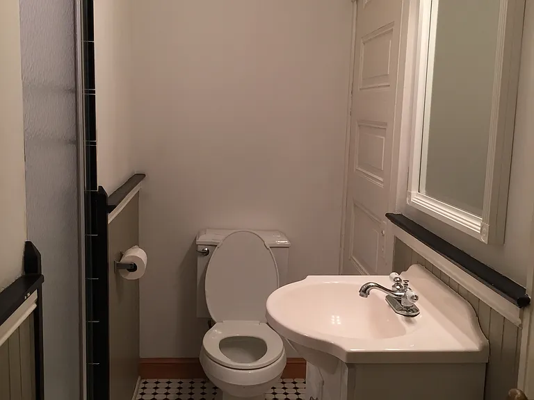 256 Bushkill St #1 — Photo 7